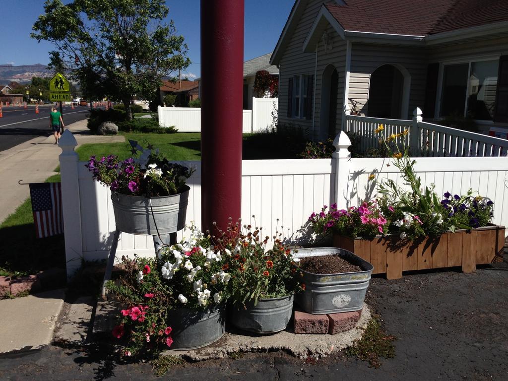 Purple Sage Motel Panguitch Zewnętrze zdjęcie